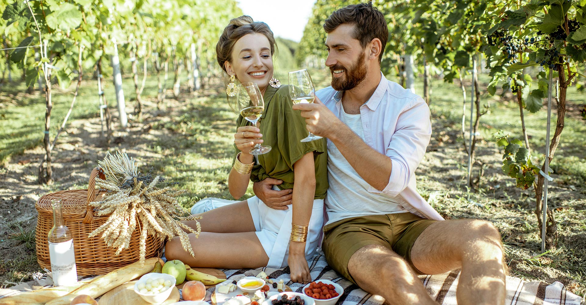 wine tasting vineyard, wine tours